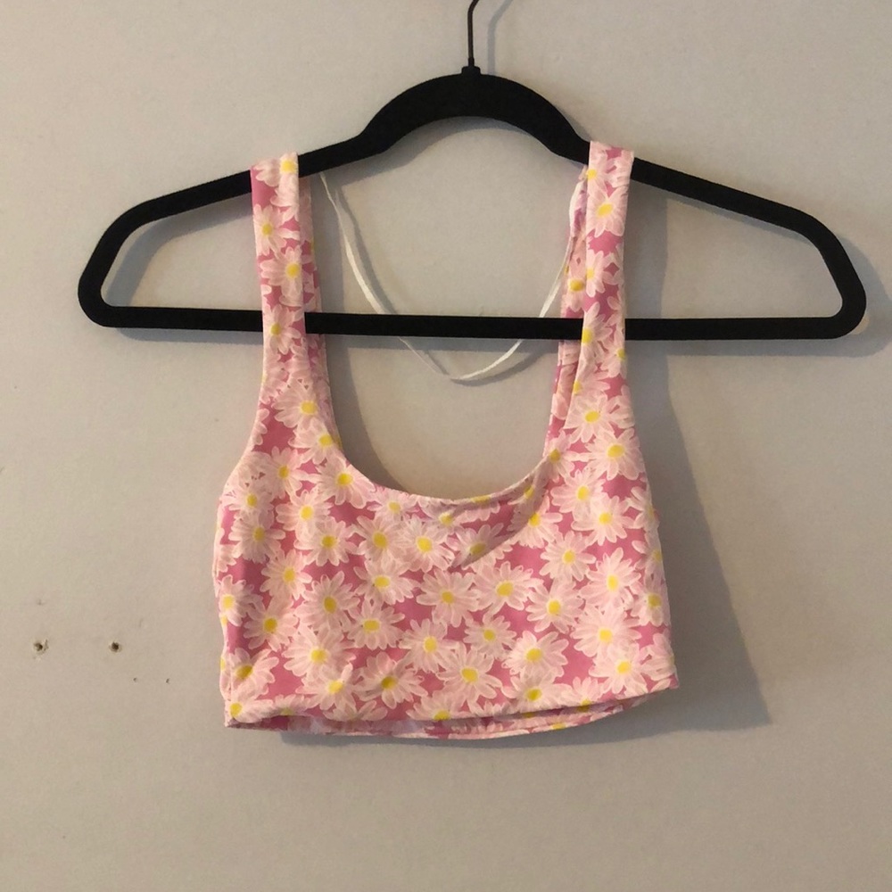Cute Zara crop top!